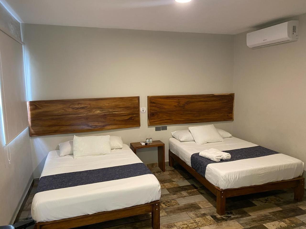 15 Avenida Hotel